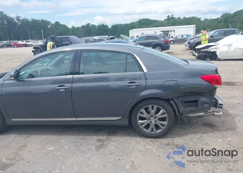 2011 Toyota Avalon z USA, uszkodzony, nr VIN 4T1BK3DBXBU410053